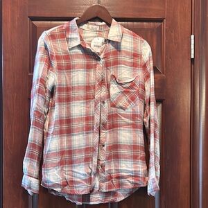 Boutique Lightweight Flannel Plaid Button-Up Shirt NWT